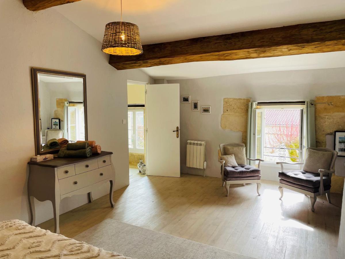 Bed and Breakfast La Vigne D'Or Teuillac Экстерьер фото