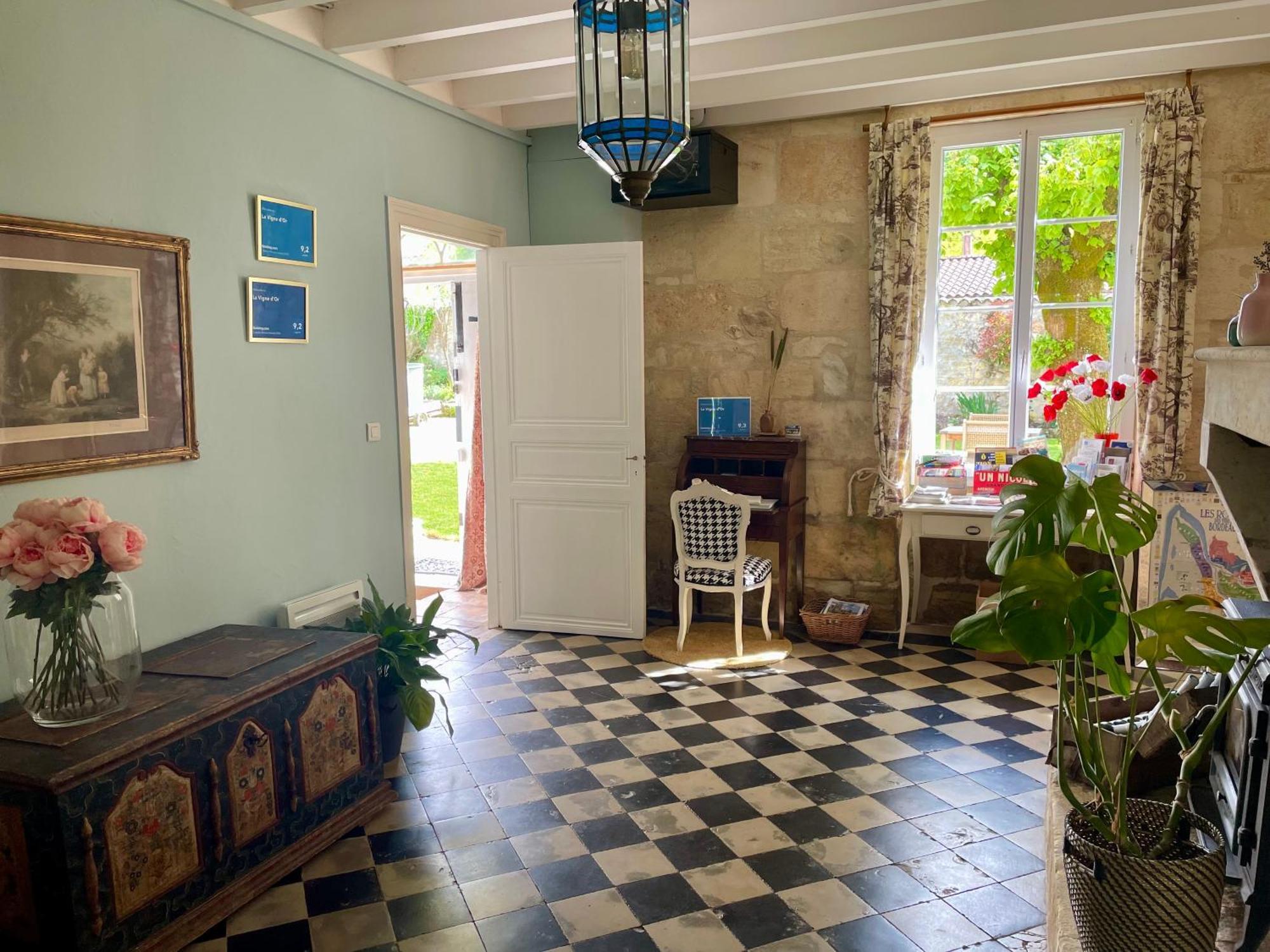 Bed and Breakfast La Vigne D'Or Teuillac Экстерьер фото